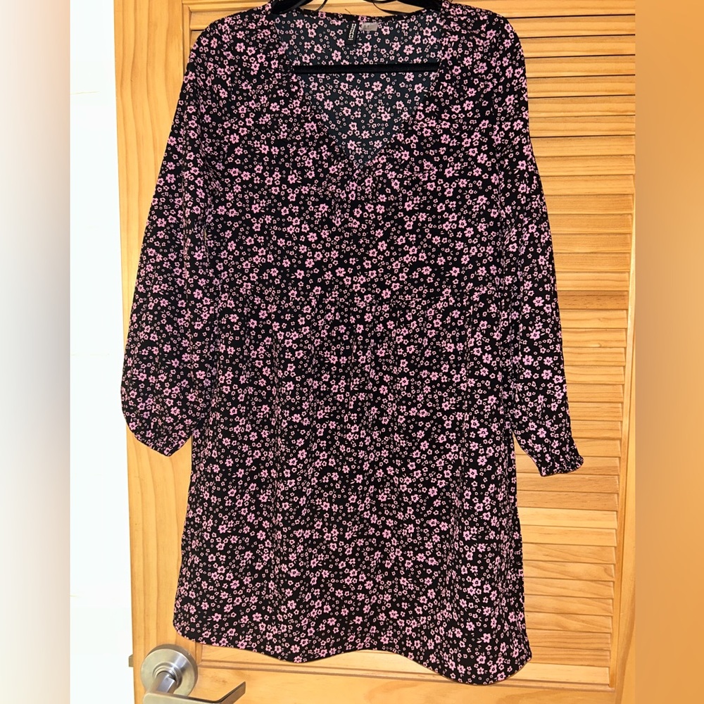 H&M black pink floral babydoll dress frilly collar